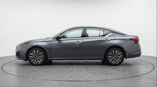 Gun Metallic 2025 Nissan Altima SV FWD