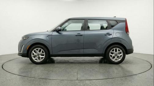Gravity Gray 2025 Kia Soul LX