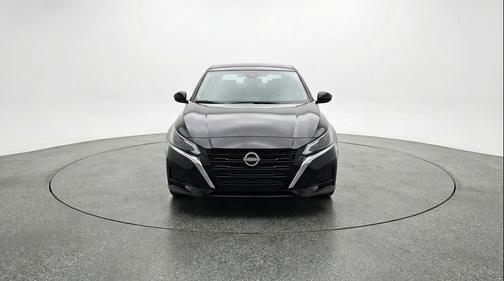 Super Black 2025 Nissan Altima SV FWD