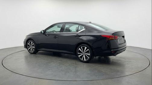Super Black 2025 Nissan Altima SV FWD
