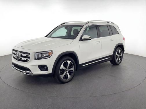 Polar White 2025 Mercedes-Benz GLB 250 4MATIC