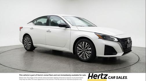 Glacier White 2025 Nissan Altima SV FWD