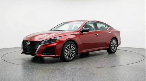Scarlet Ember Tintcoat 2025 Nissan Altima SV FWD