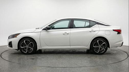 Gray Sky Pearl 2025 Nissan Altima SR FWD