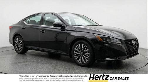 Super Black 2025 Nissan Altima SV FWD
