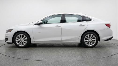 Summit White 2024 Chevrolet Malibu FWD 1LT