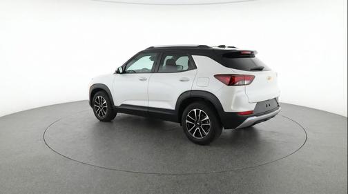Summit White 2025 Chevrolet Trailblazer LT