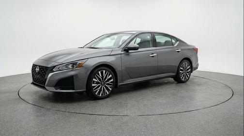 Gun Metallic 2025 Nissan Altima SV FWD