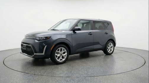 Gravity Gray 2025 Kia Soul LX