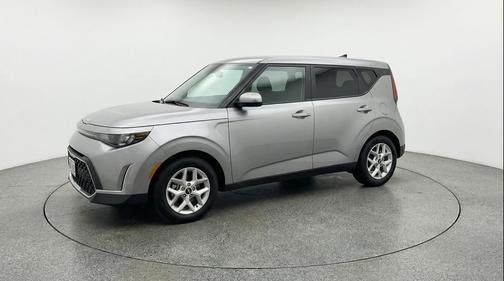 Steel Gray 2025 Kia Soul LX