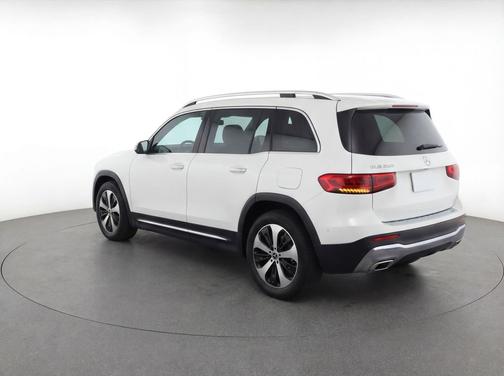 Polar White 2025 Mercedes-Benz GLB 250 Base