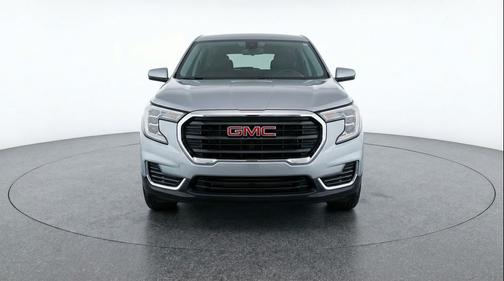 Sterling Gray Metallic 2024 GMC Terrain SLE
