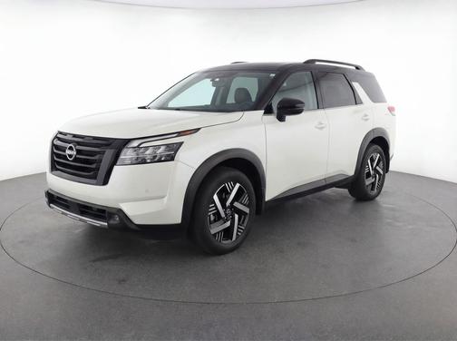 Fresh Powder 2025 Nissan Kicks SV