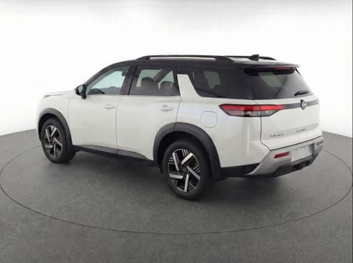 Fresh Powder 2025 Nissan Kicks SV