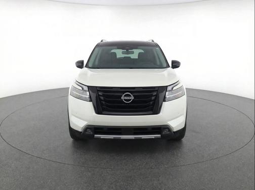Fresh Powder 2025 Nissan Kicks SV