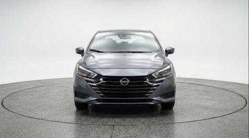 Gun Metallic 2025 Nissan Versa 1.6 SV