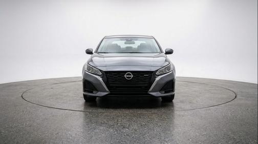 Gun Metallic 2025 Nissan Altima SV FWD