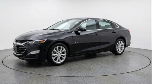 Mosaic Black Metallic 2024 Chevrolet Malibu FWD 1LT