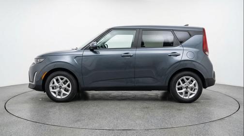 Gravity Gray 2025 Kia Soul LX