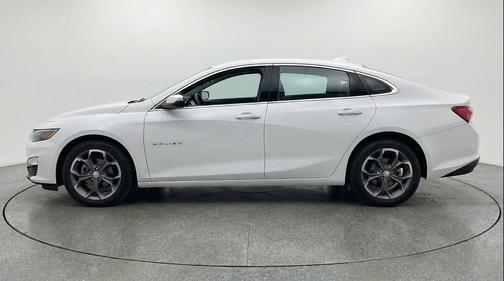 Summit White 2024 Chevrolet Malibu FWD 1LT