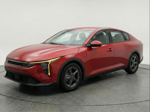 Currant Red 2025 Kia K4 LXS