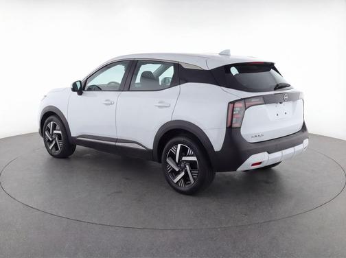 Fresh Powder 2025 Nissan Kicks SV