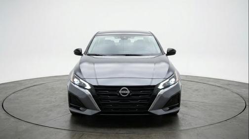 Gun Metallic 2025 Nissan Altima SV FWD
