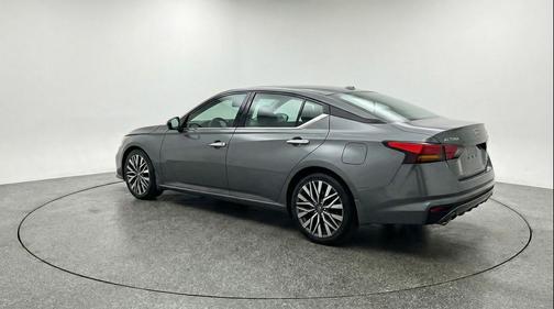 Gun Metallic 2025 Nissan Altima SV FWD