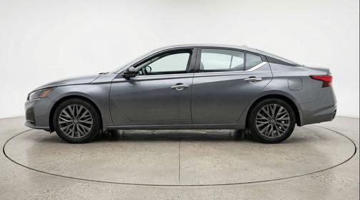 Gun Metallic 2025 Nissan Altima SV FWD