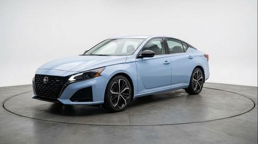 Gray Sky Pearl 2025 Nissan Altima SR FWD