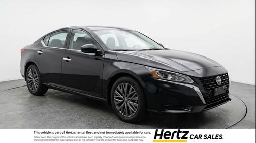 Super Black 2025 Nissan Altima SV FWD