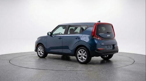 Gravity Gray 2025 Kia Soul LX