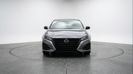 Gun Metallic 2025 Nissan Altima SV FWD