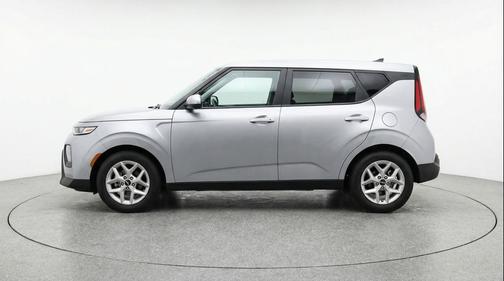 Steel Gray 2025 Kia Soul LX