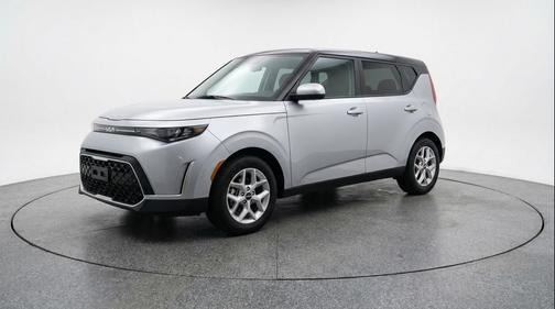 Steel Gray 2025 Kia Soul LX