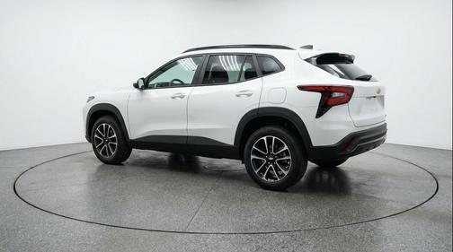 Summit White 2025 Chevrolet Trailblazer LT