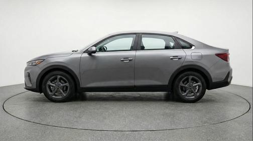 Steel Gray 2025 Kia K4 LXS
