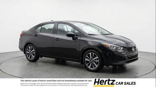 Super Black 2025 Nissan Versa 1.6 SV