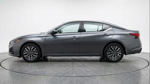 Gun Metallic 2025 Nissan Altima SV FWD