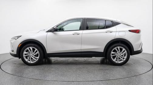 Summit White 2025 Buick Envista Preferred FWD