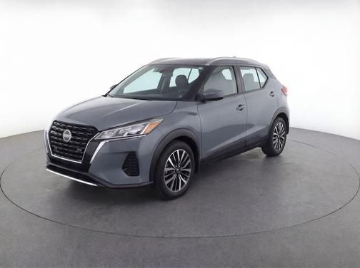 Boulder Gray Pearl 2024 Nissan Kicks SV