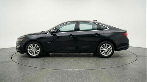 Mosaic Black Metallic 2024 Chevrolet Malibu FWD 1LT