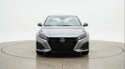 Gun Metallic 2025 Nissan Altima SV FWD