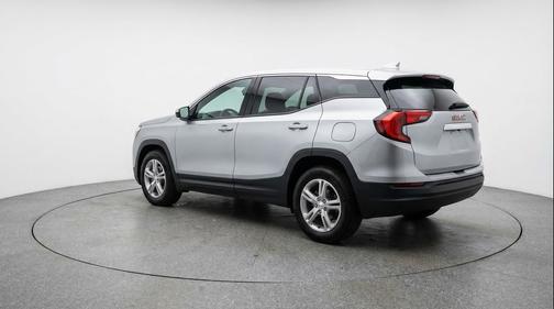 Sterling Gray Metallic 2024 GMC Terrain SLE