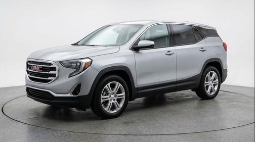 Sterling Gray Metallic 2024 GMC Terrain SLE