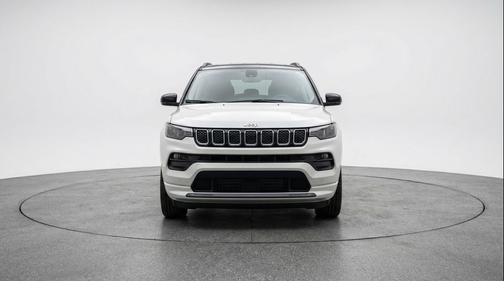Bright White Clearcoat 2025 Jeep Compass Limited