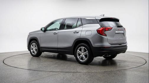 Sterling Gray Metallic 2024 GMC Terrain SLE