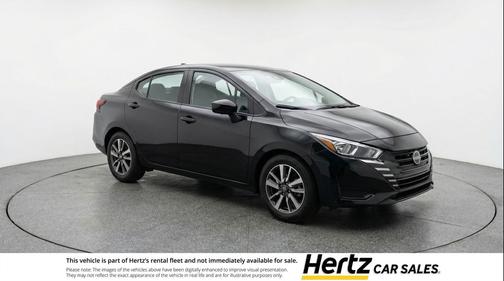 Super Black 2025 Nissan Versa 1.6 SV