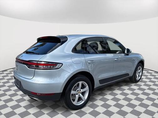2021 Porsche Macan Base