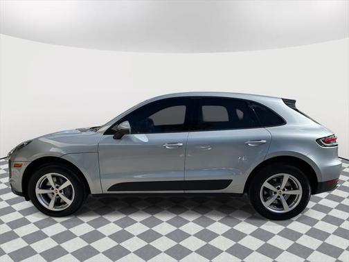 2021 Porsche Macan Base